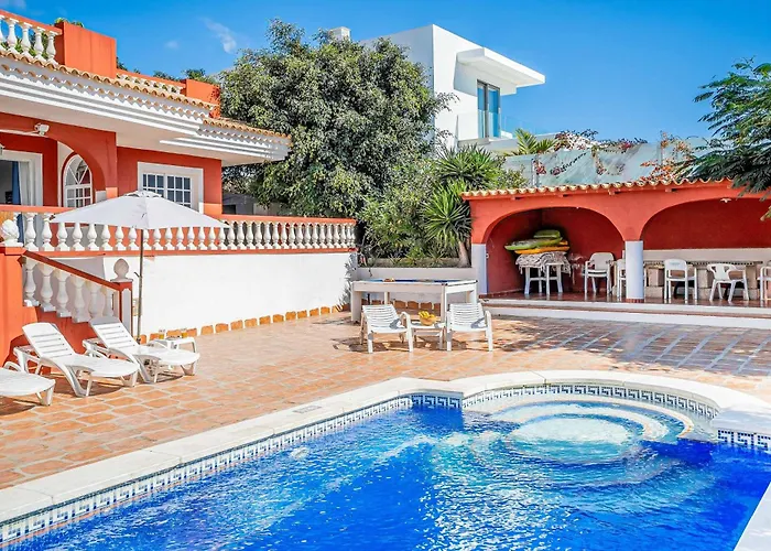 Oleada Vila Costa Adeje (Tenerife)