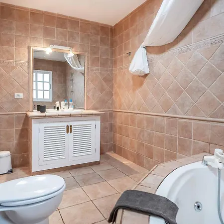 Oleada * Costa Adeje (Tenerife)