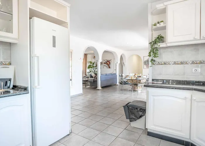 Oleada Costa Adeje (Tenerife)